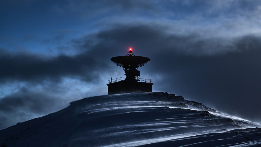 Telesat secures $2.3B Arctic military satellite contract